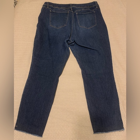 California Vintage Dark Blue Ankle Jeans. Lots of stretch. Size 20. EUC. - Picture 2 of 6